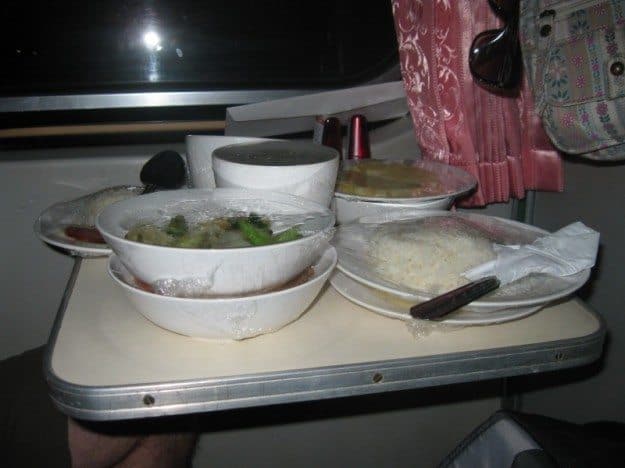 dinner on overnight train bangkok