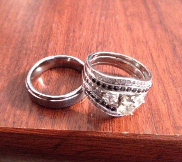 Diamond wedding ring and travel band