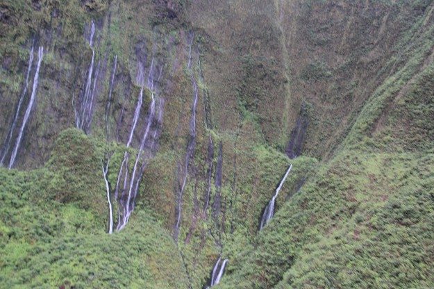Wall of Tears- Maui maui helicopter tours