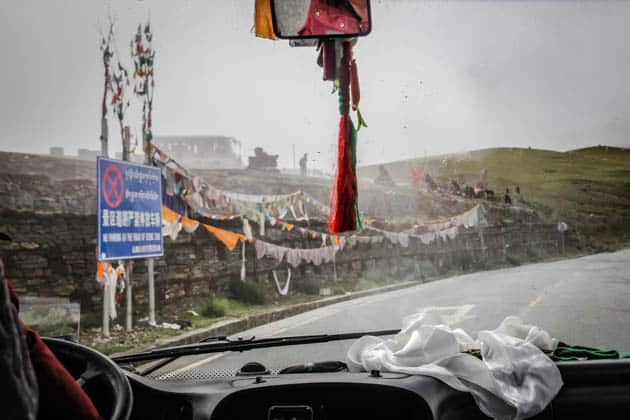 Kharola Glacier Pass- Things to do in Tibet