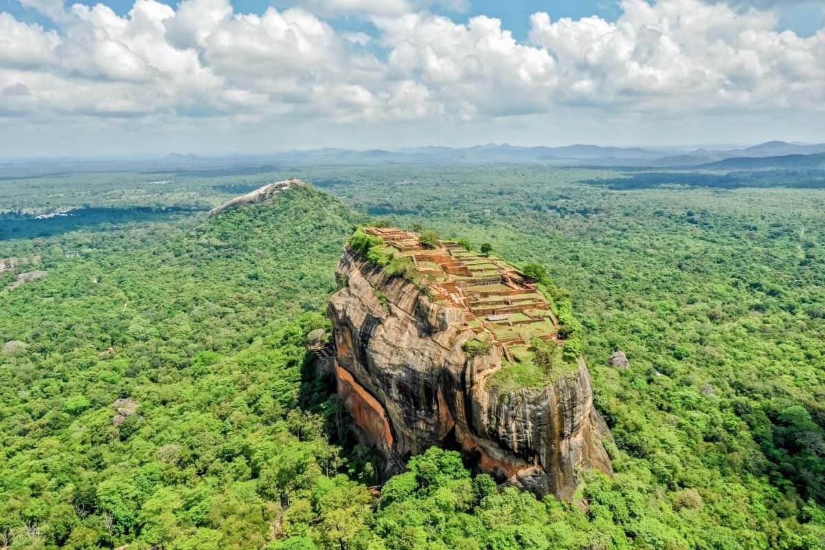 visit places sri lanka