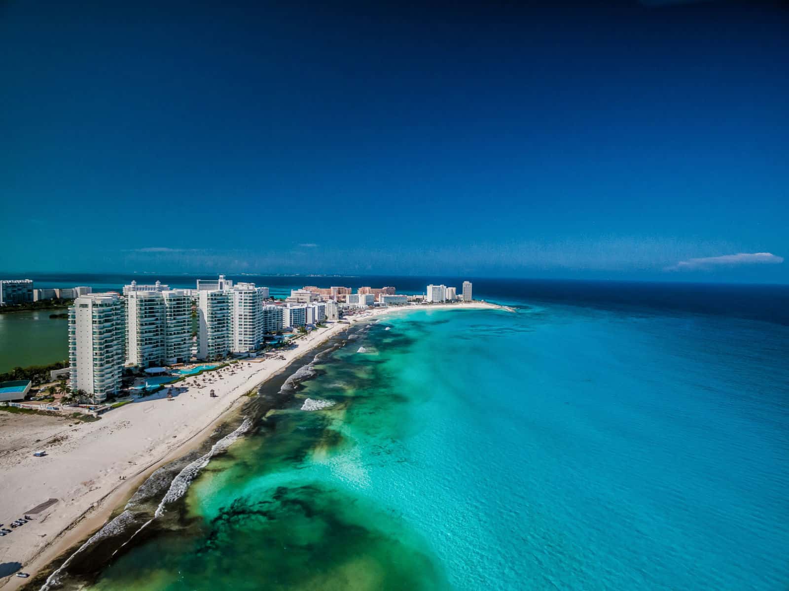 is february good time to visit cancun